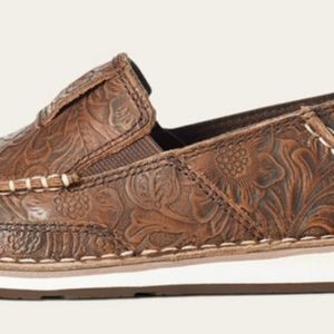 Ariat shoes
